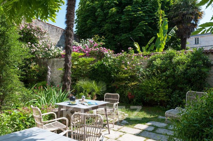 Image No.3-Maison de 11 chambres à vendre à La Rochelle