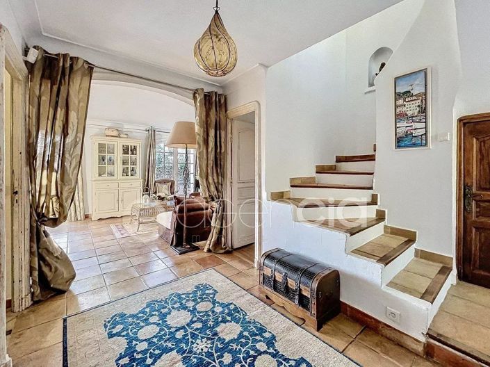 Image No.5-4 Bed House for sale