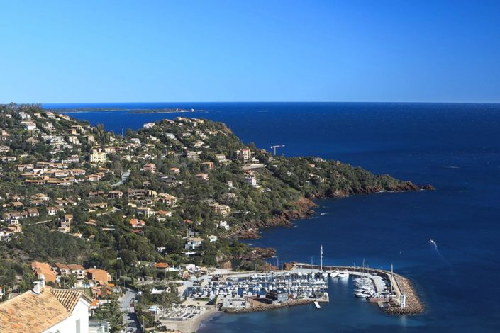 Image No.23-8 Bed House for sale