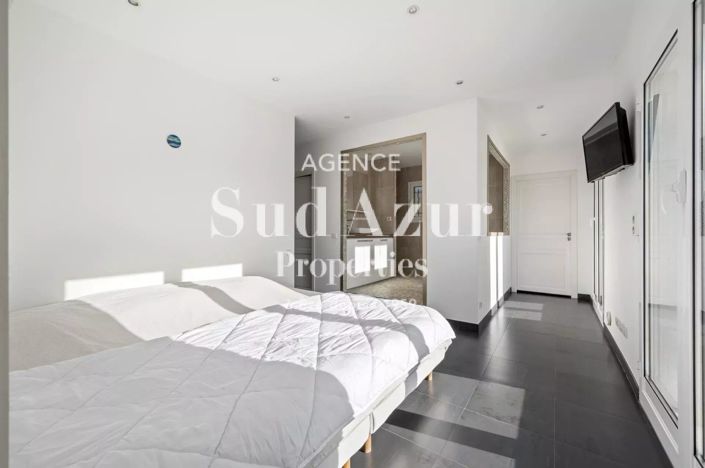 Image No.16-House for sale