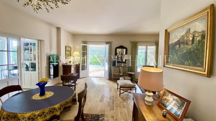 Image No.12-3 Bed House for sale