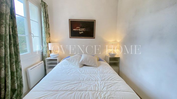 Image No.17-3 Bed House for sale