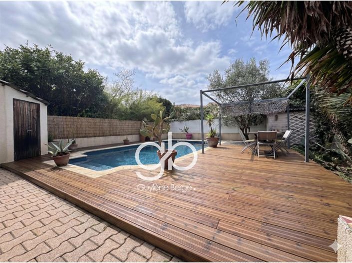 Image No.2-4 Bed House for sale