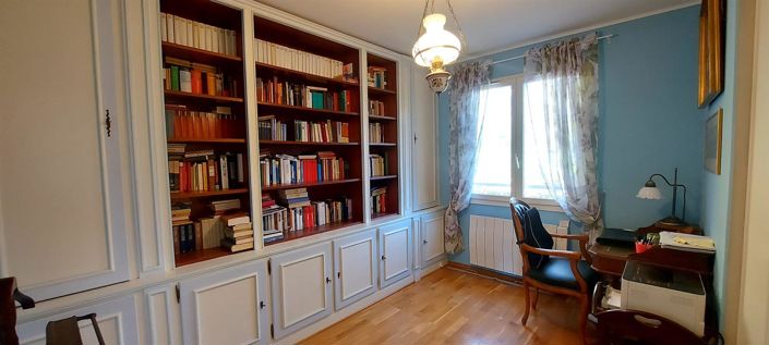 Image No.13-5 Bed House for sale