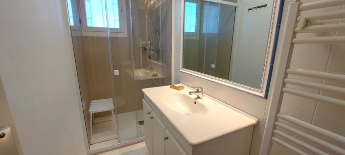 Image No.15-5 Bed House for sale