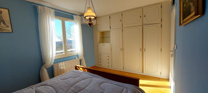 Image No.17-5 Bed House for sale