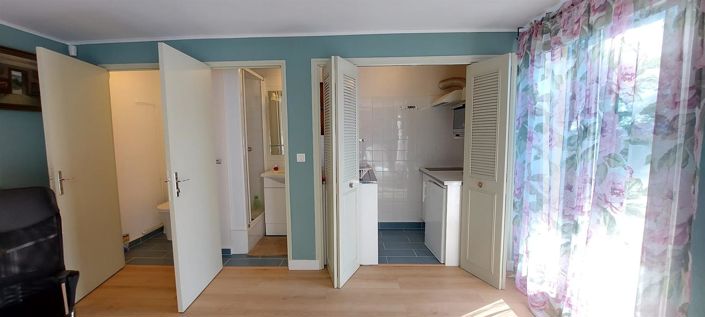 Image No.24-5 Bed House for sale