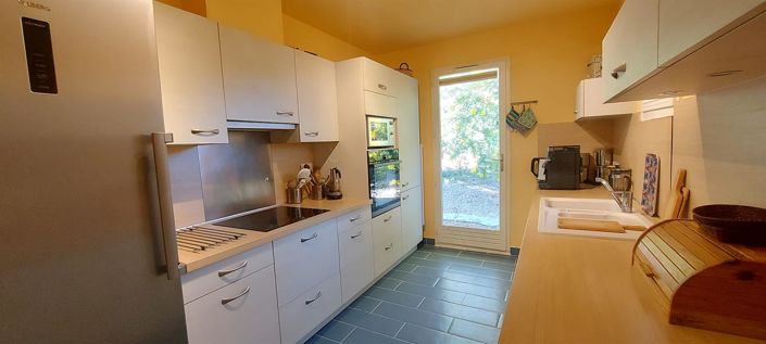 Image No.6-5 Bed House for sale