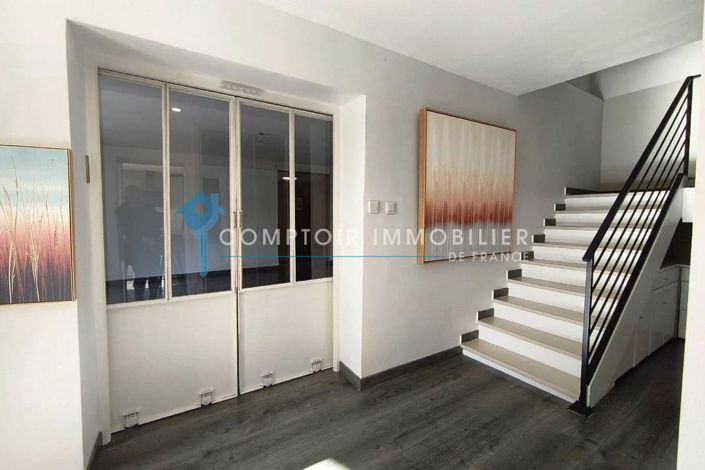 Image No.6-3 Bed House for sale