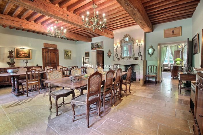 Image No.8-Propriété de 12 chambres à vendre à Nîmes