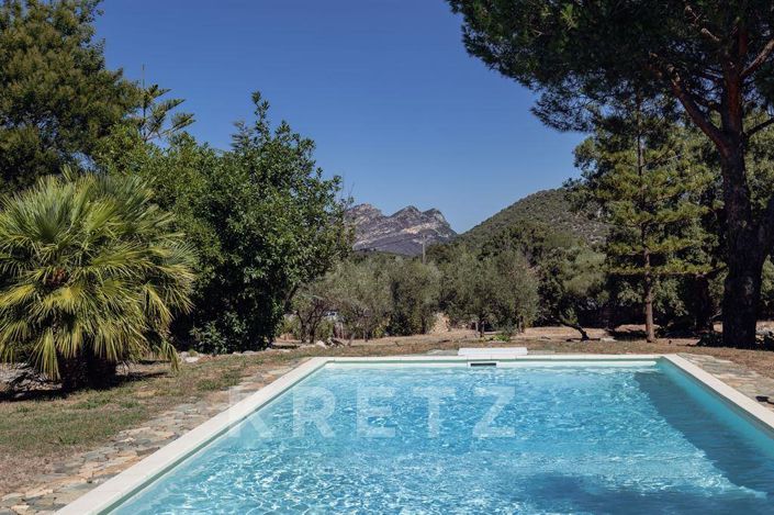 Image No.13-6 Bed House for sale