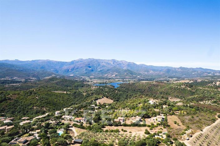 Image No.15-6 Bed House for sale