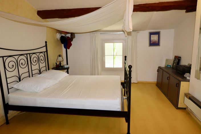 Image No.13-5 Bed House for sale