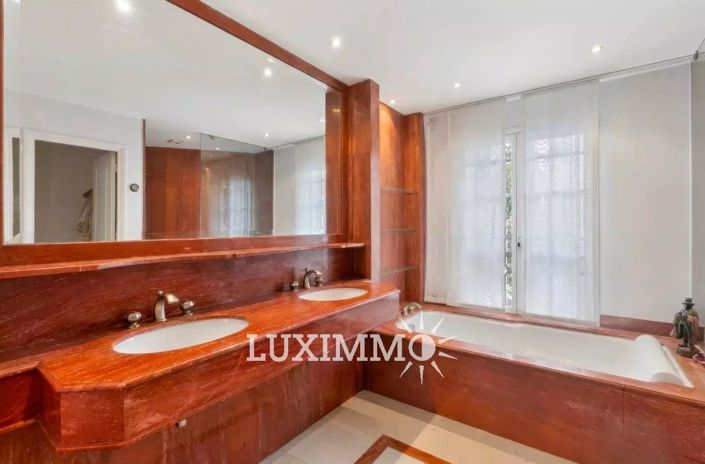 Image No.11-4 Bed House for sale