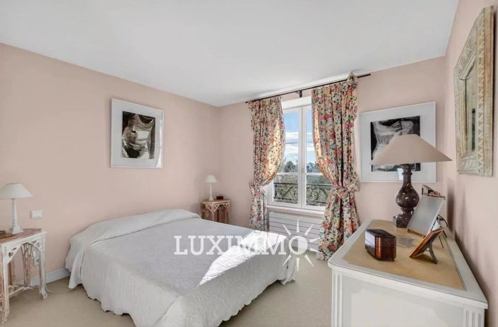 Image No.12-4 Bed House for sale