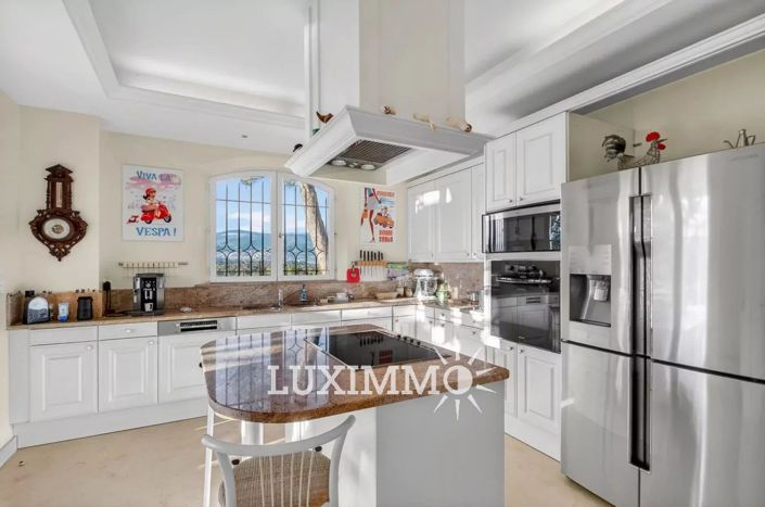 Image No.9-4 Bed House for sale