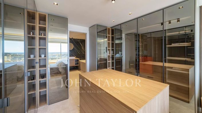 Image No.13-5 Bed Apartment for sale