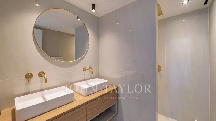 Image No.18-5 Bed Apartment for sale