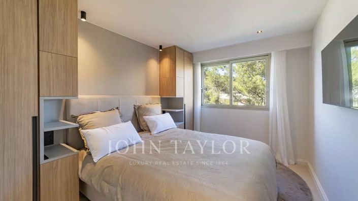 Image No.19-5 Bed Apartment for sale