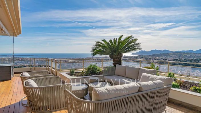 Image No.2-5 Bed Apartment for sale