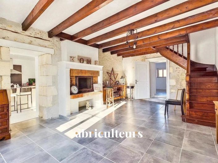 Image No.2-4 Bed House for sale