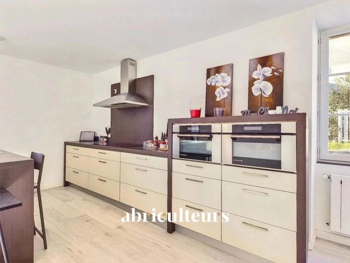 Image No.4-4 Bed House for sale