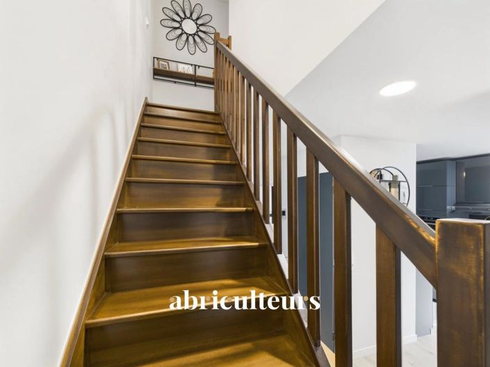 Image No.13-3 Bed House for sale