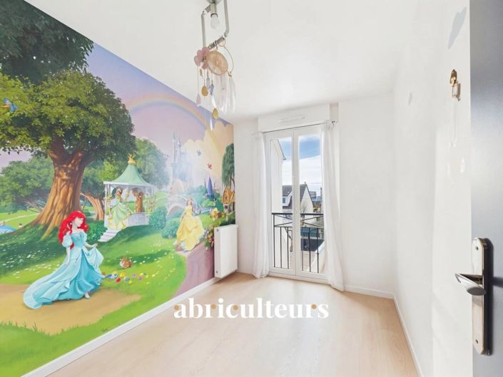 Image No.14-3 Bed House for sale