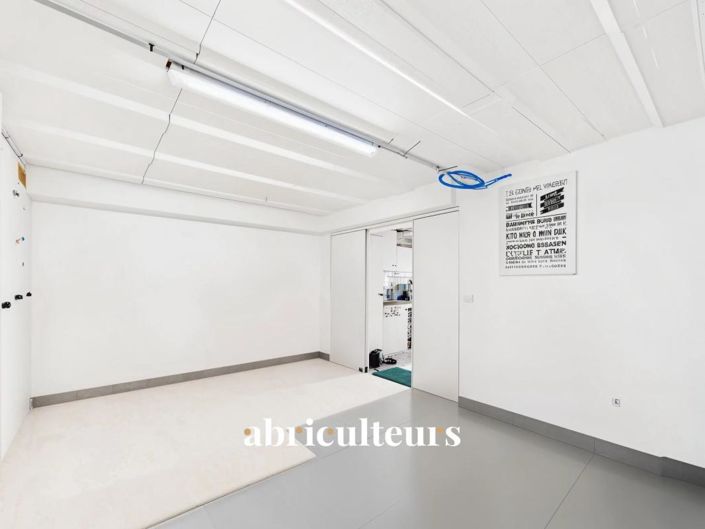 Image No.25-3 Bed House for sale