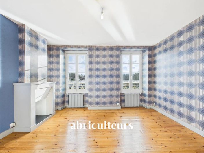 Image No.13-6 Bed House for sale