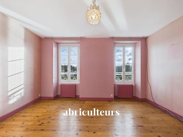 Image No.15-6 Bed House for sale