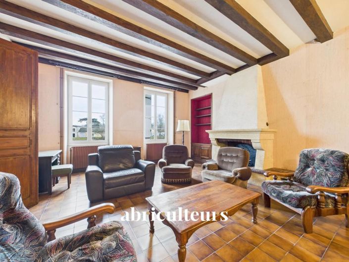 Image No.3-6 Bed House for sale