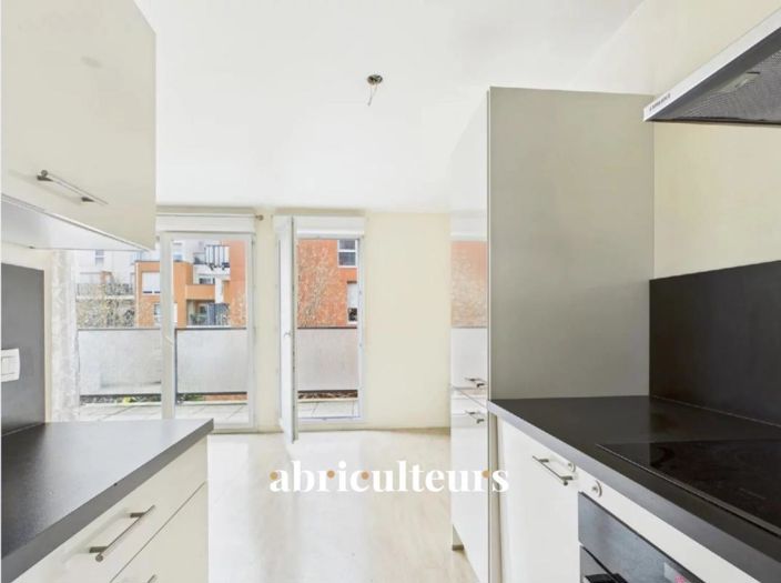 Image No.8-3 Bed Apartment for sale