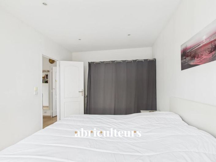 Image No.16-3 Bed House for sale