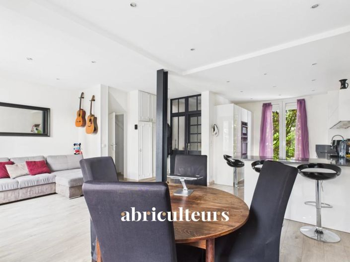 Image No.2-3 Bed House for sale