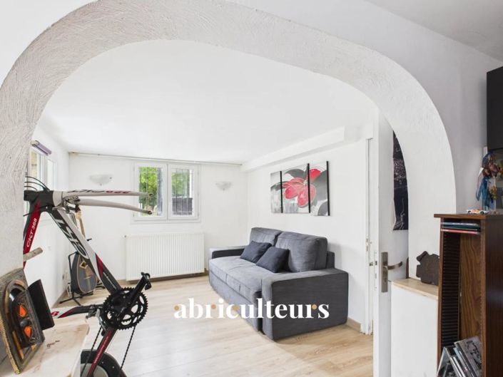 Image No.21-3 Bed House for sale