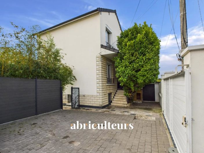 Image No.24-3 Bed House for sale