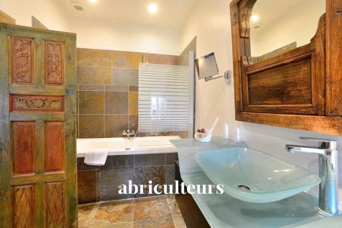 Image No.13-14 Bed House for sale