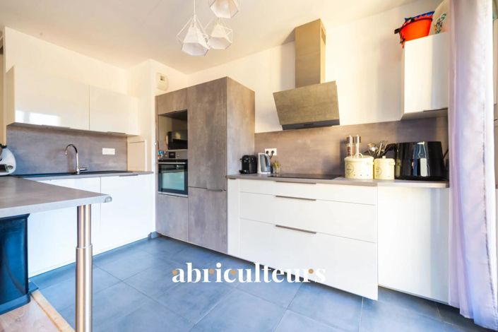 Image No.6-2 Bed Apartment for sale