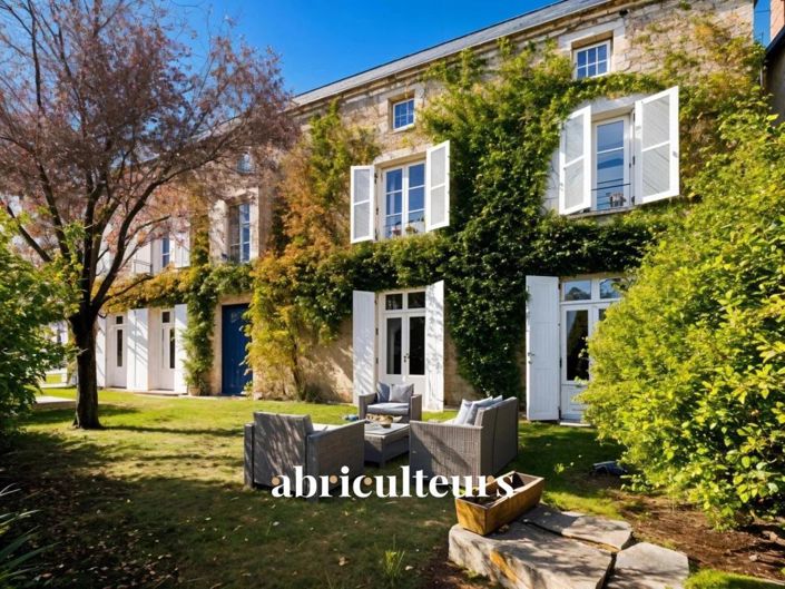 Image No.2-6 Bed House for sale