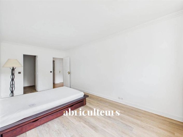 Image No.19-2 Bed Apartment for sale