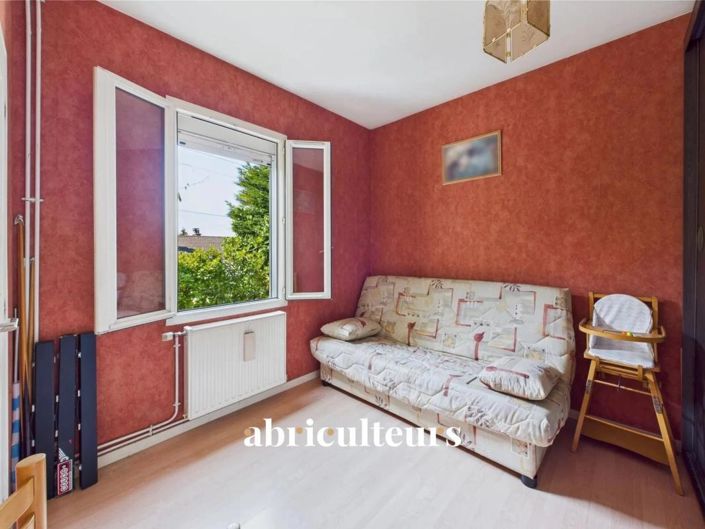 Image No.10-4 Bed House for sale