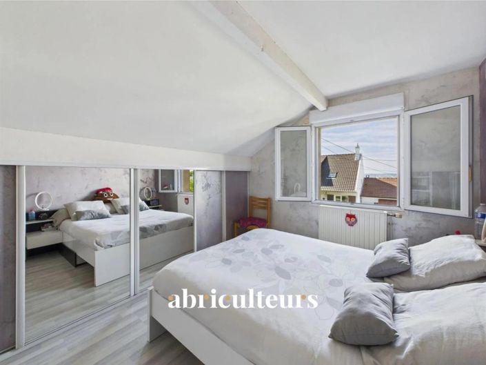 Image No.16-4 Bed House for sale