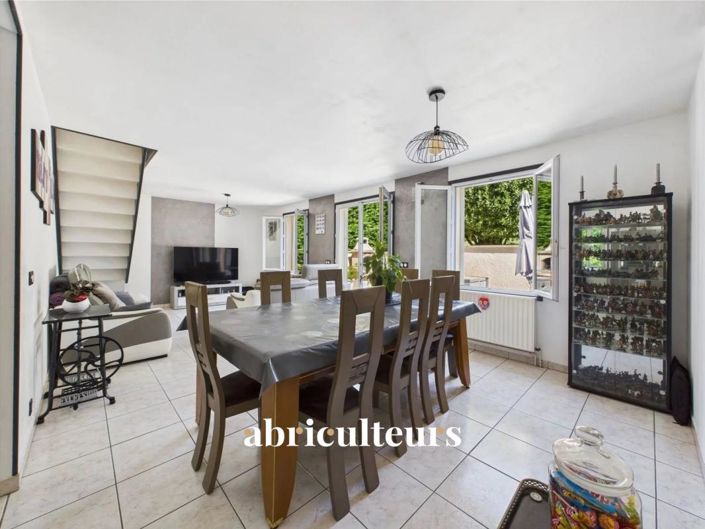 Image No.4-4 Bed House for sale