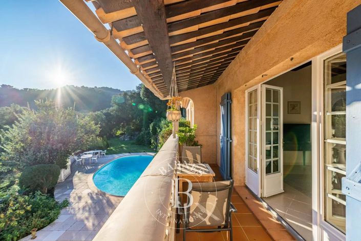 Image No.16-5 Bed House for sale