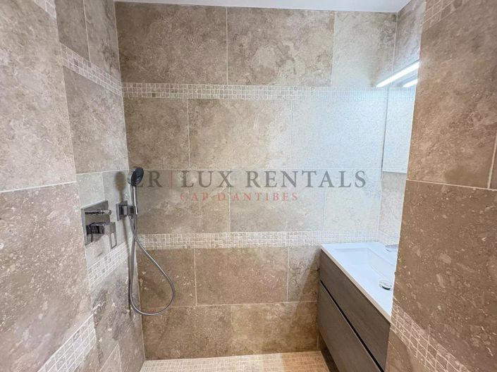 Image No.5-Apartment for sale