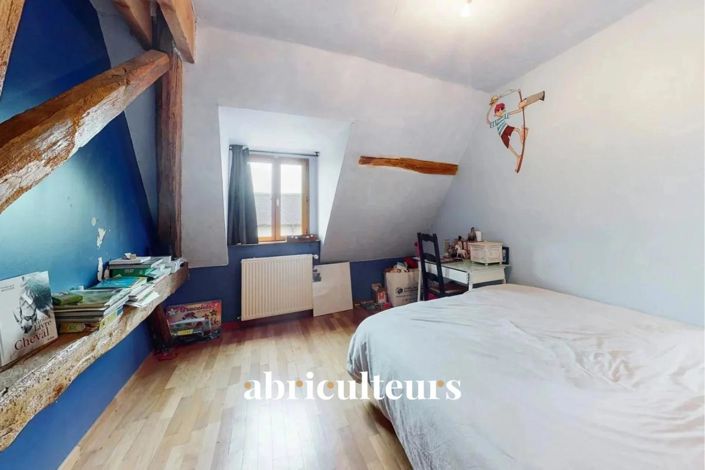 Image No.6-5 Bed House for sale