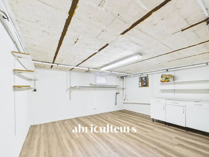 Image No.20-2 Bed House for sale