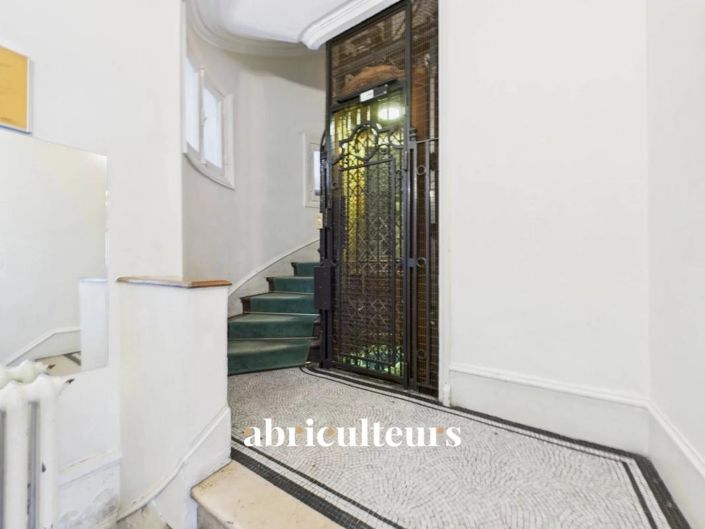 Image No.17-3 Bed Apartment for sale