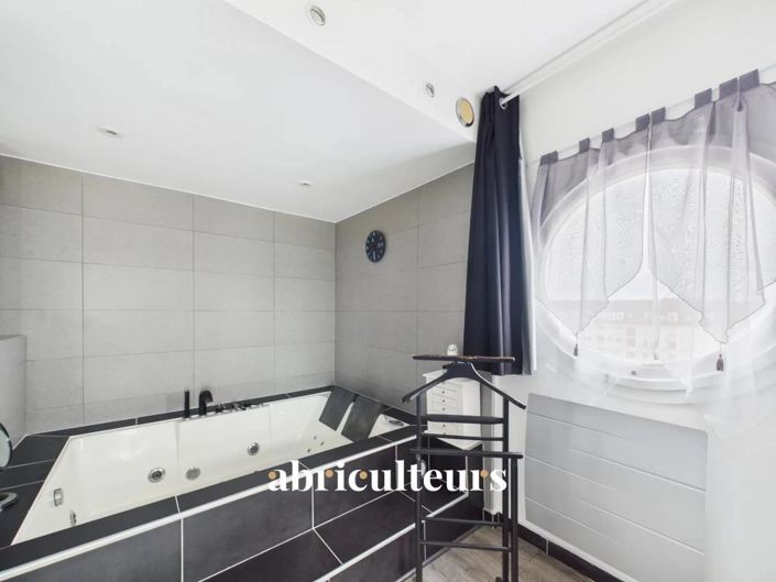 Image No.22-2 Bed Apartment for sale